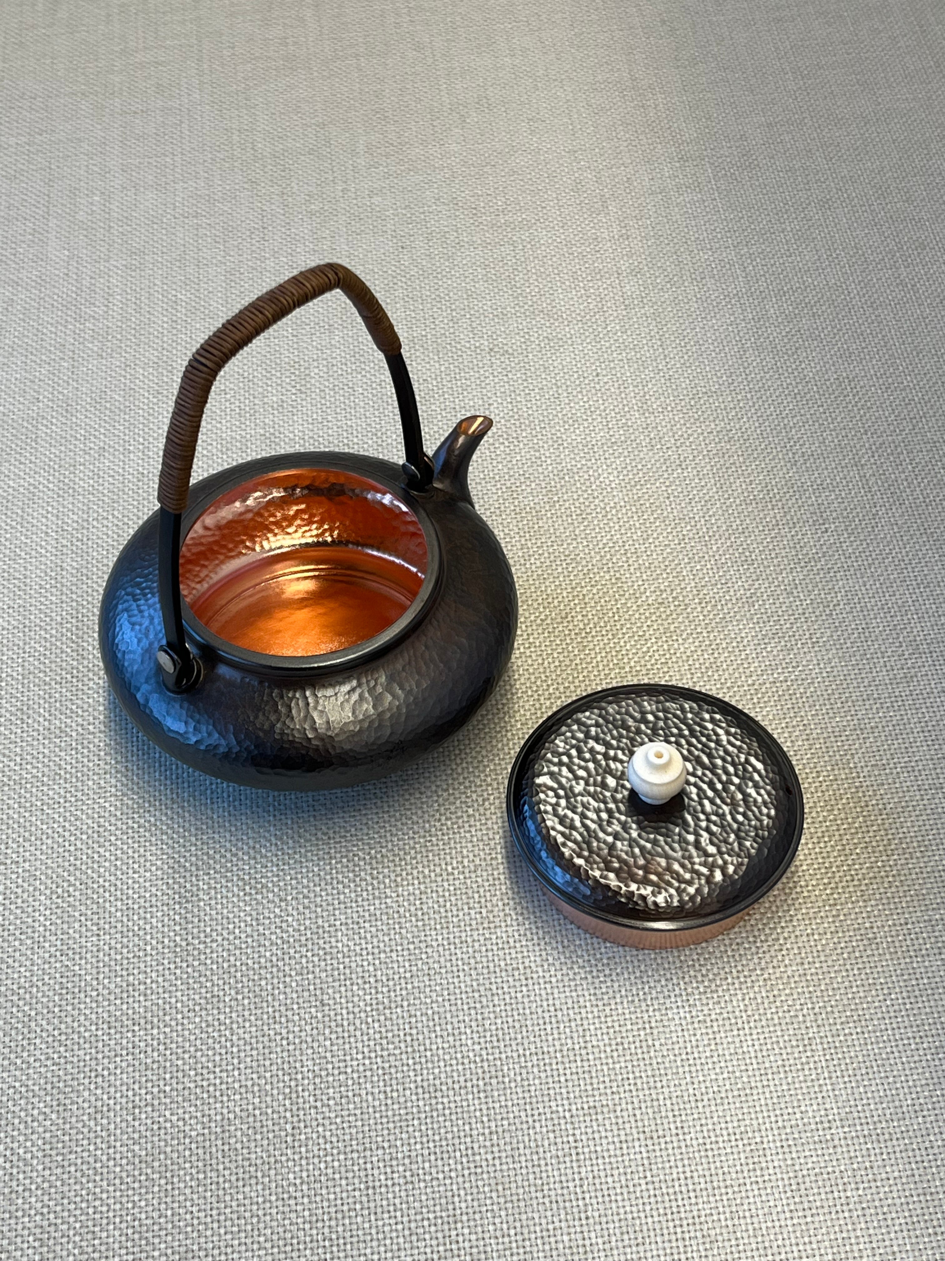 Handcrafted Beam-Raising Teapot by Jiang Zao