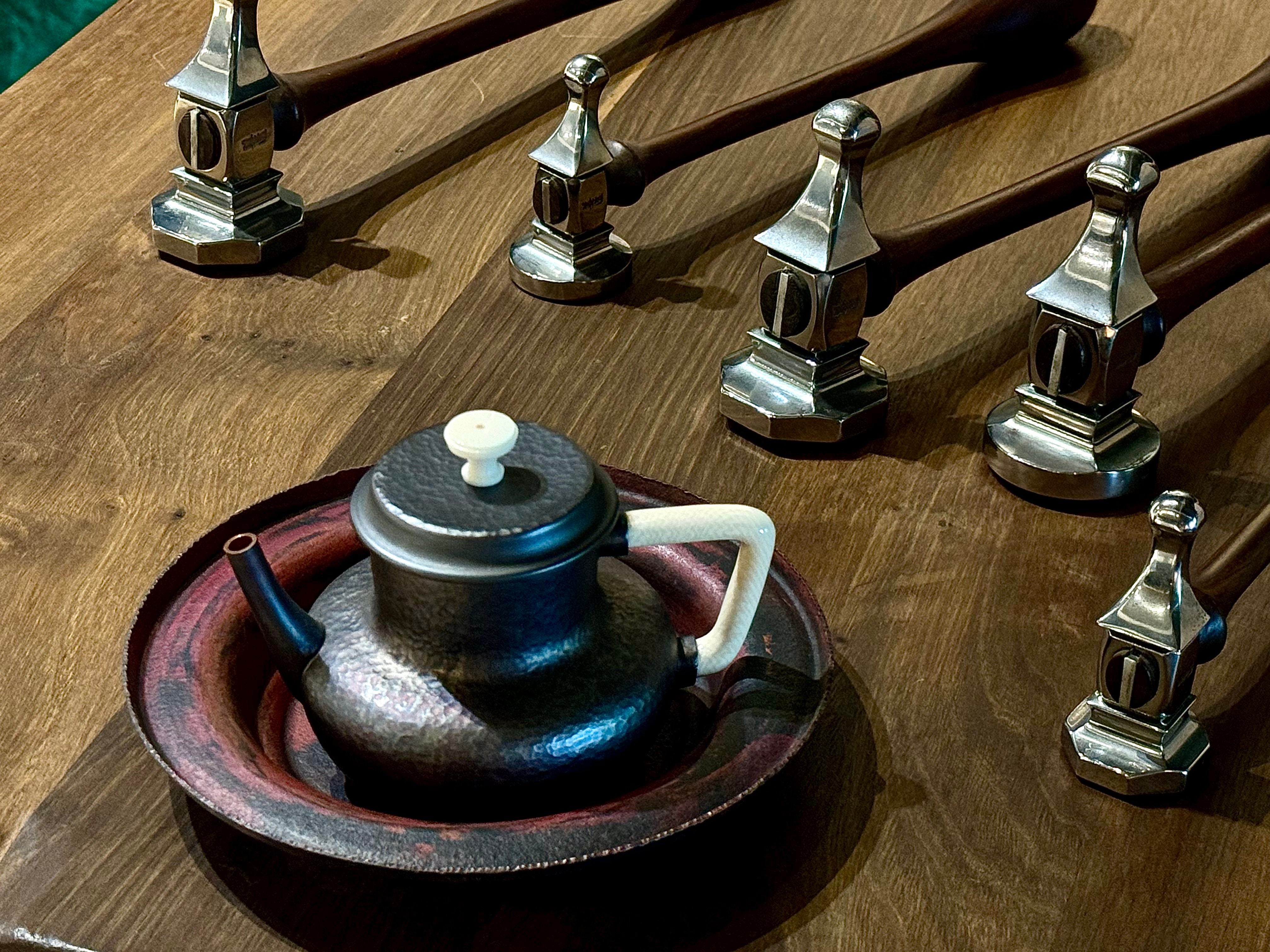 Handcrafted Handle Teapot by Jiang Zao
