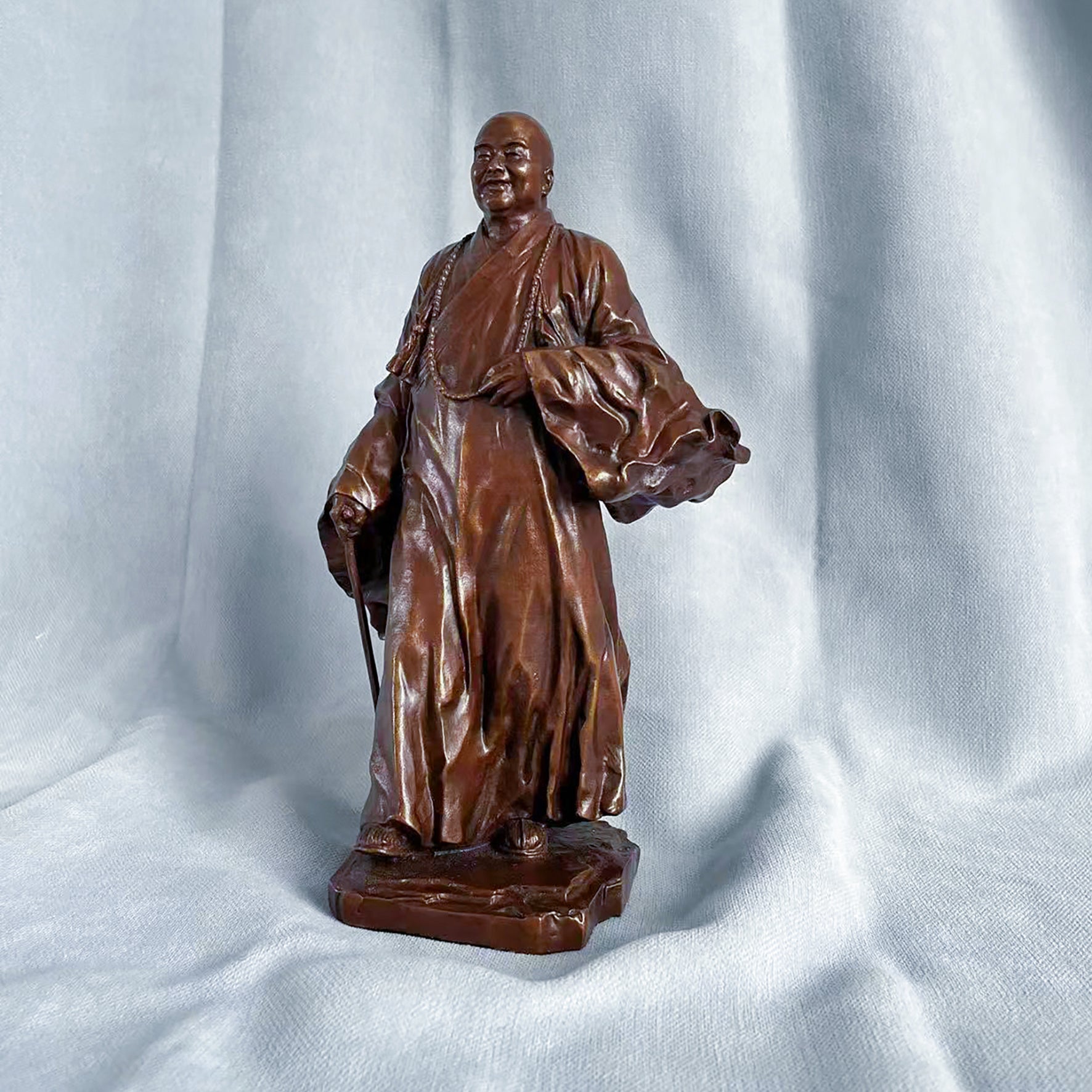 Venerable Master Hsing Yun Bronze Sculpture – A Contemporary Tribute to a Buddhist Leader