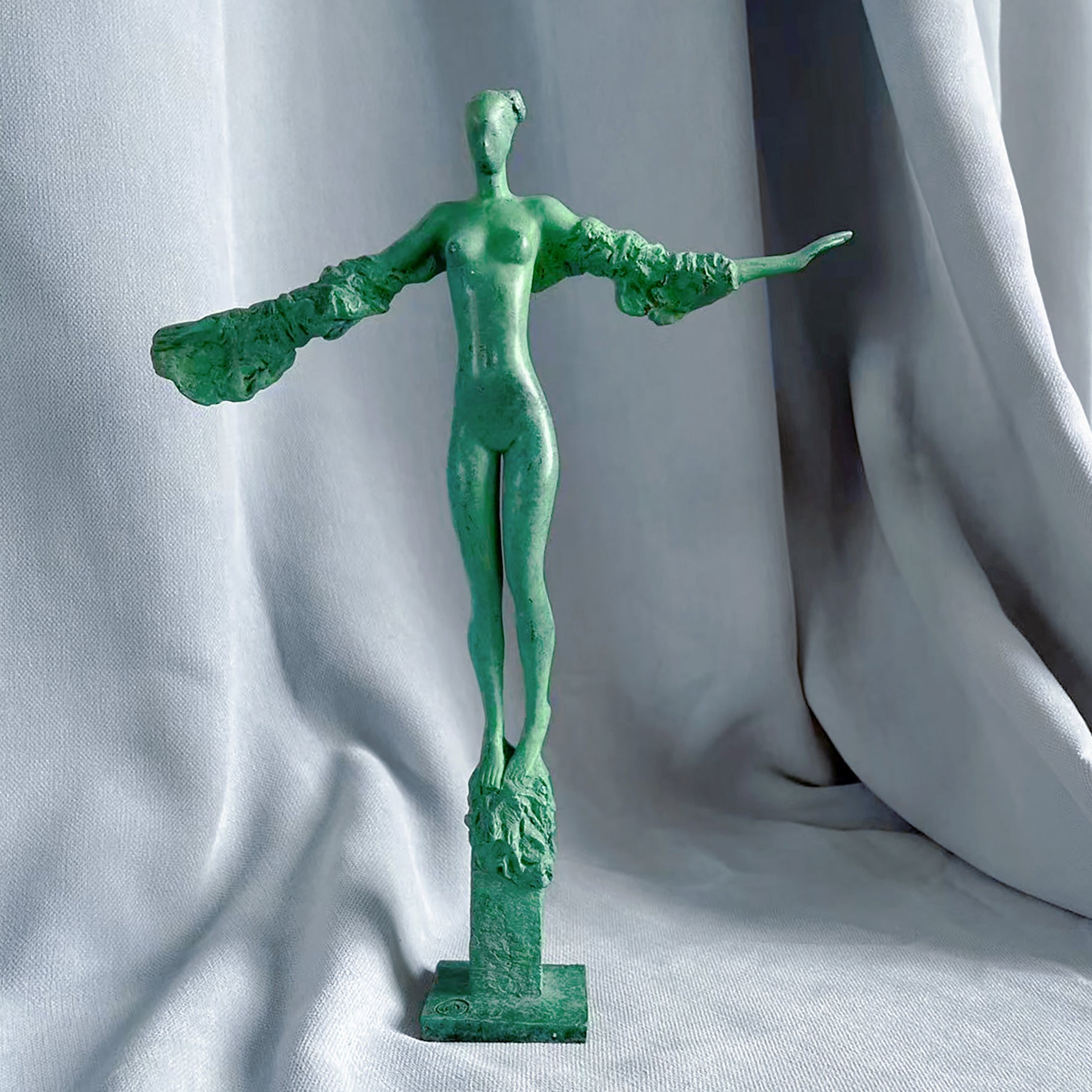 Angel Sculpture – A Masterpiece of Grace and Timeless Classical Beauty