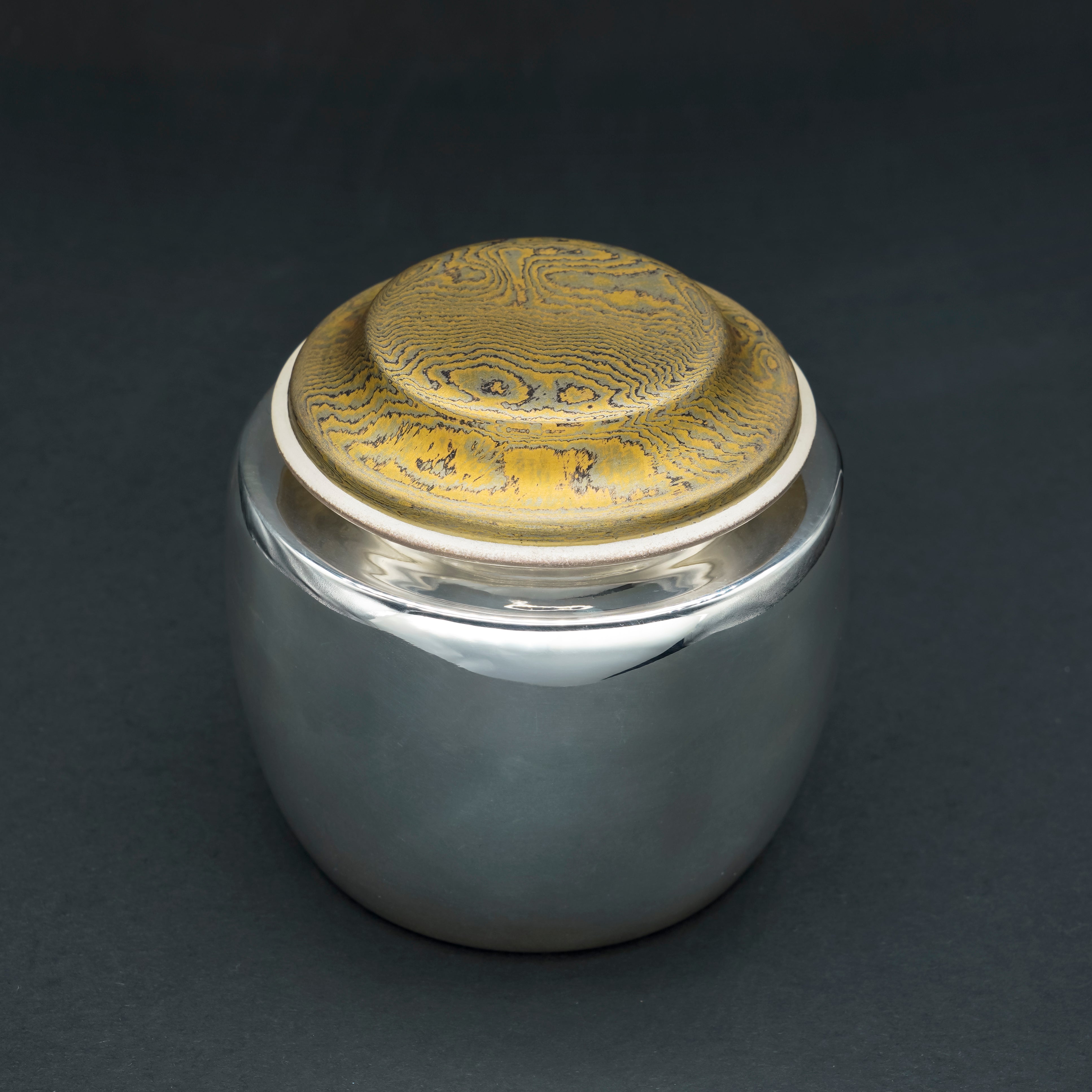 Cloud Amber — Handcrafted Yunpo Silver Tea Caddy with Mokume-gane Lid