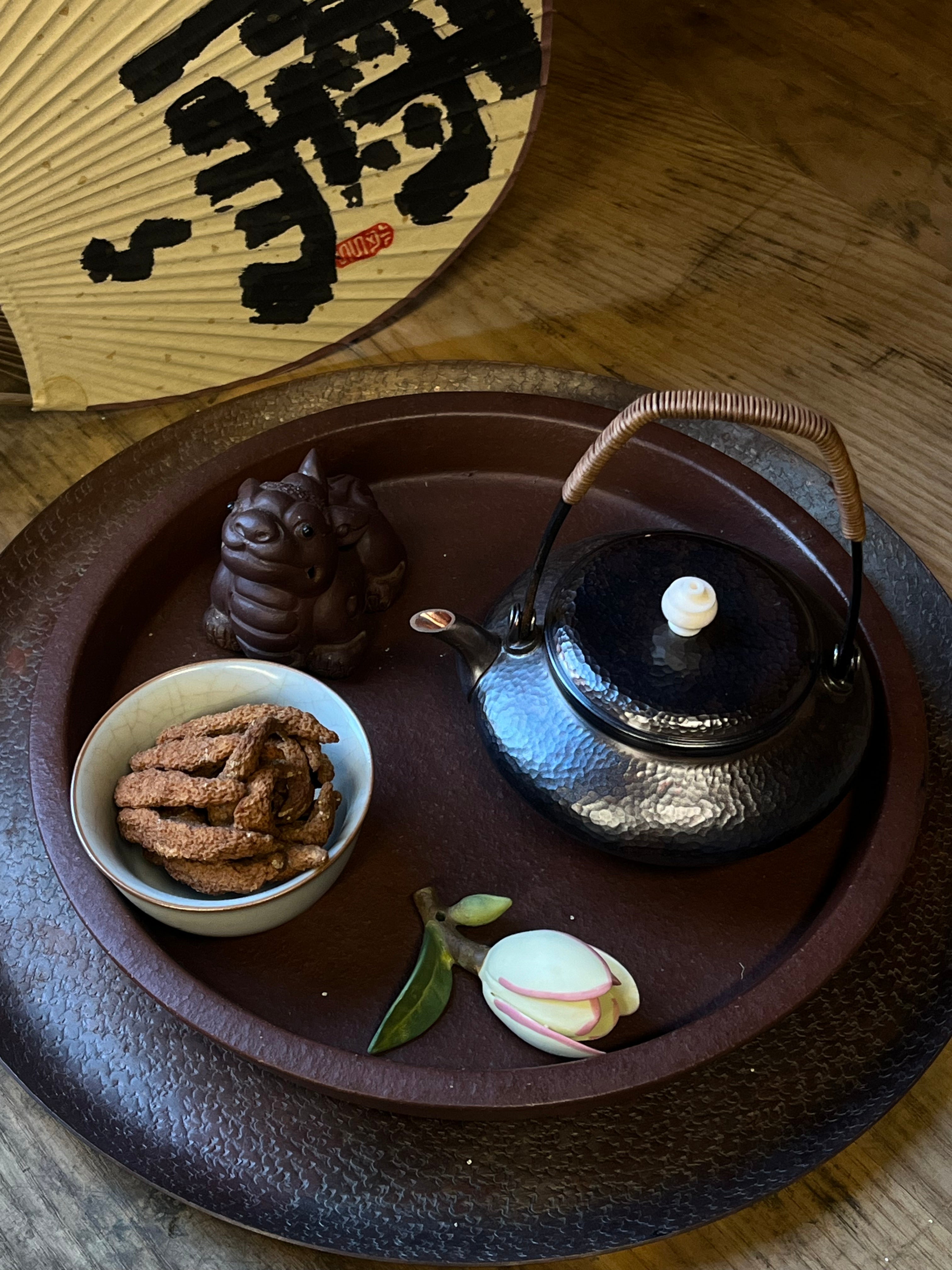 Handcrafted Beam-Raising Teapot by Jiang Zao