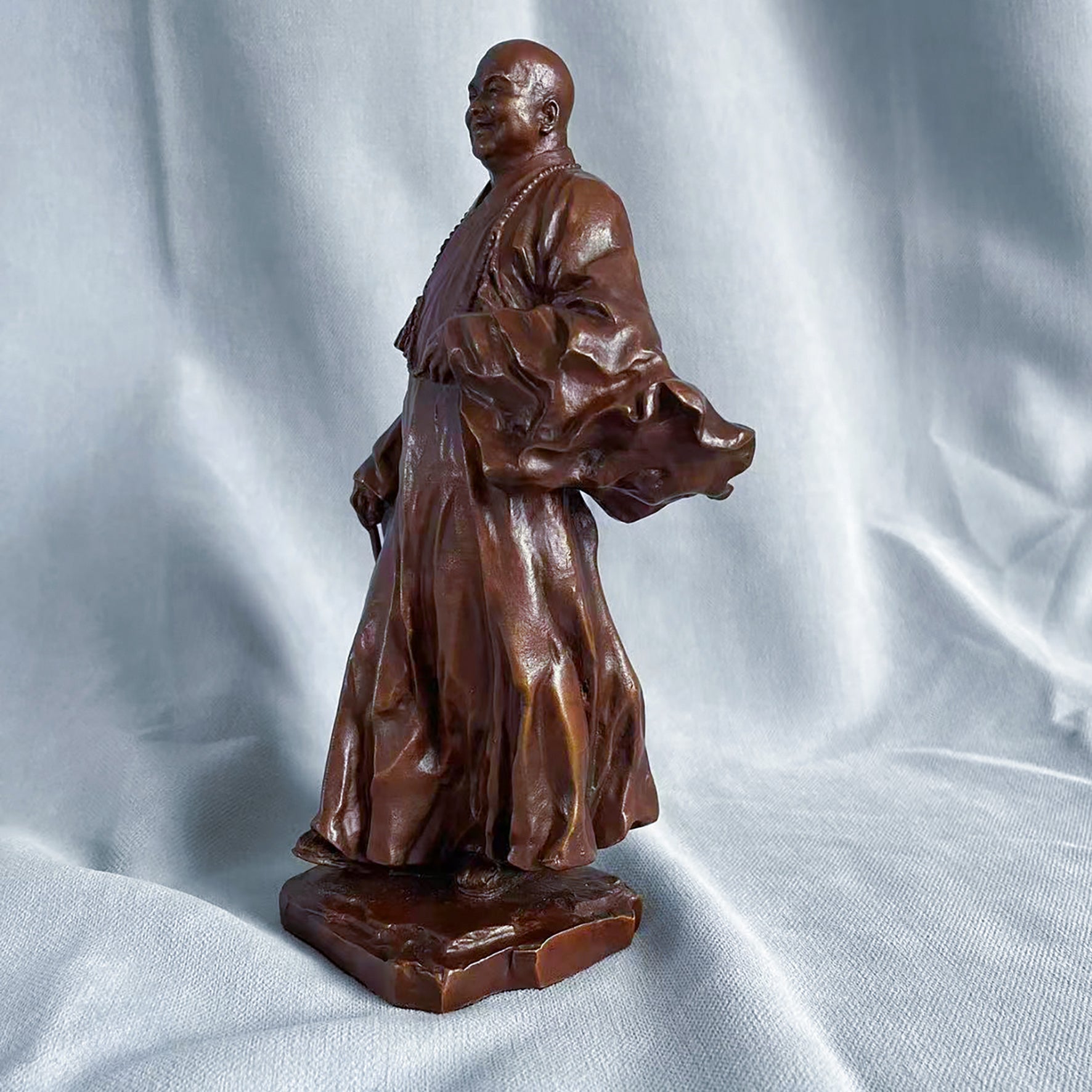Venerable Master Hsing Yun Bronze Sculpture – A Contemporary Tribute to a Buddhist Leader
