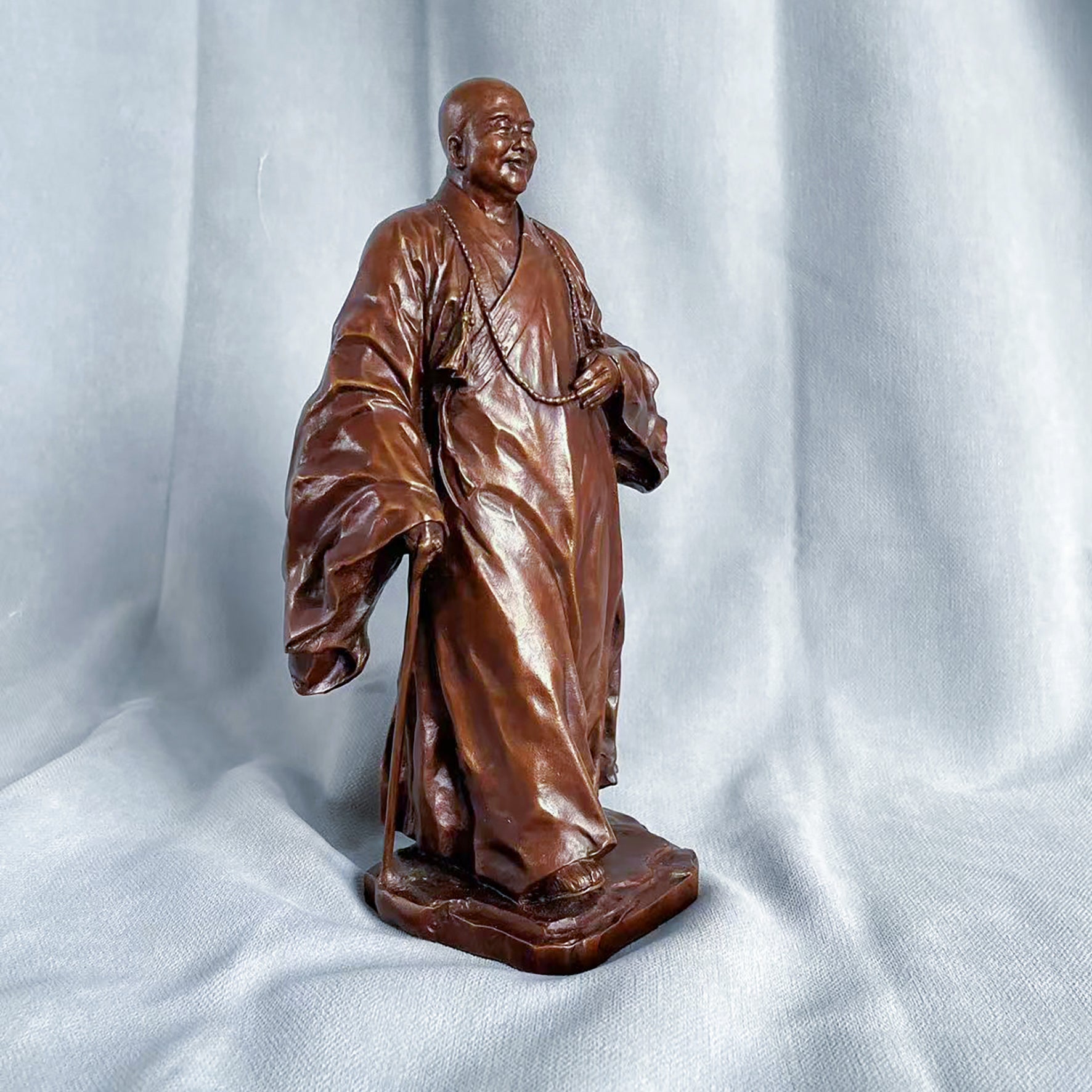 Venerable Master Hsing Yun Bronze Sculpture – A Contemporary Tribute to a Buddhist Leader