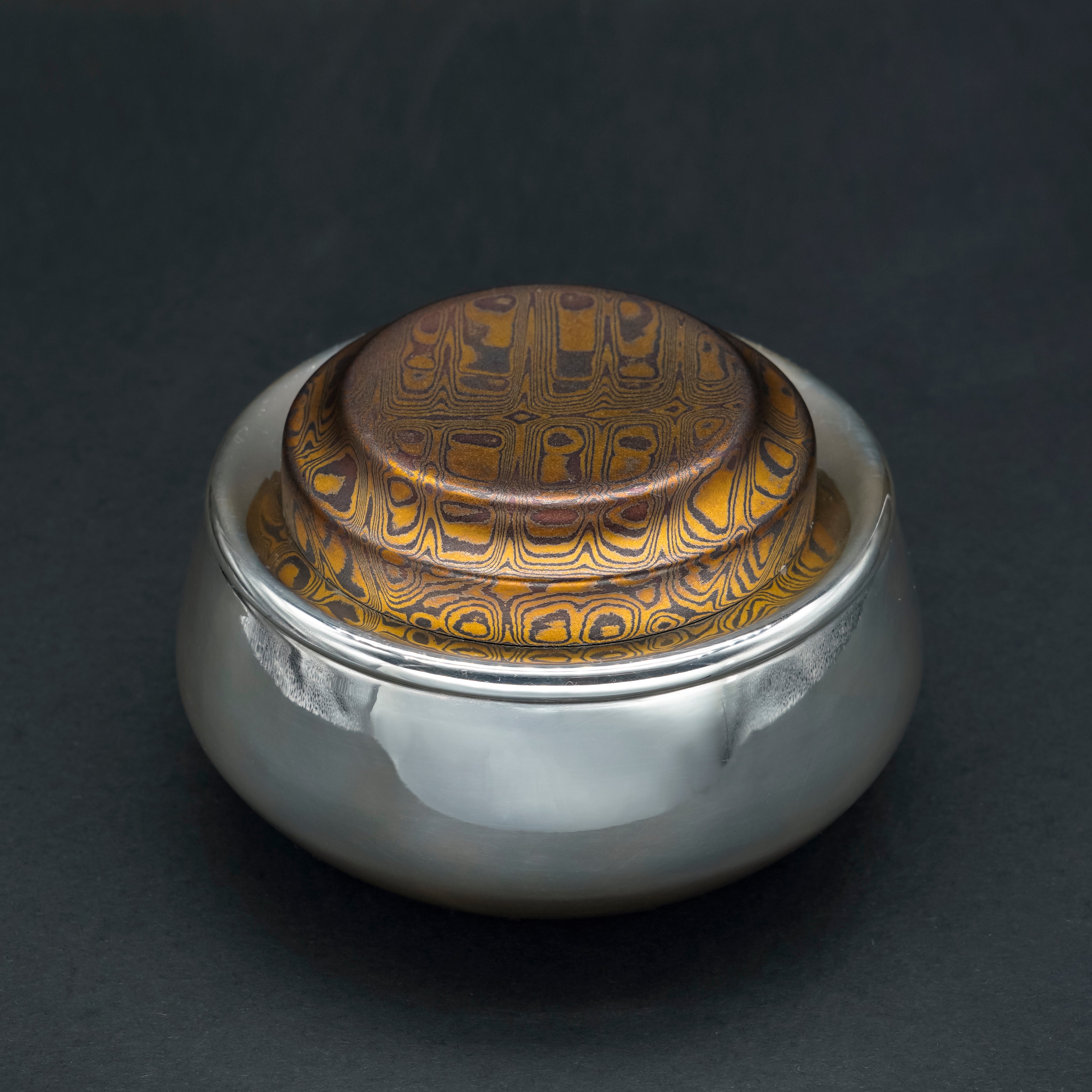Cloud Mantle — Handcrafted Yun Jian Silver Tea Caddy with Mokume-gane Lid