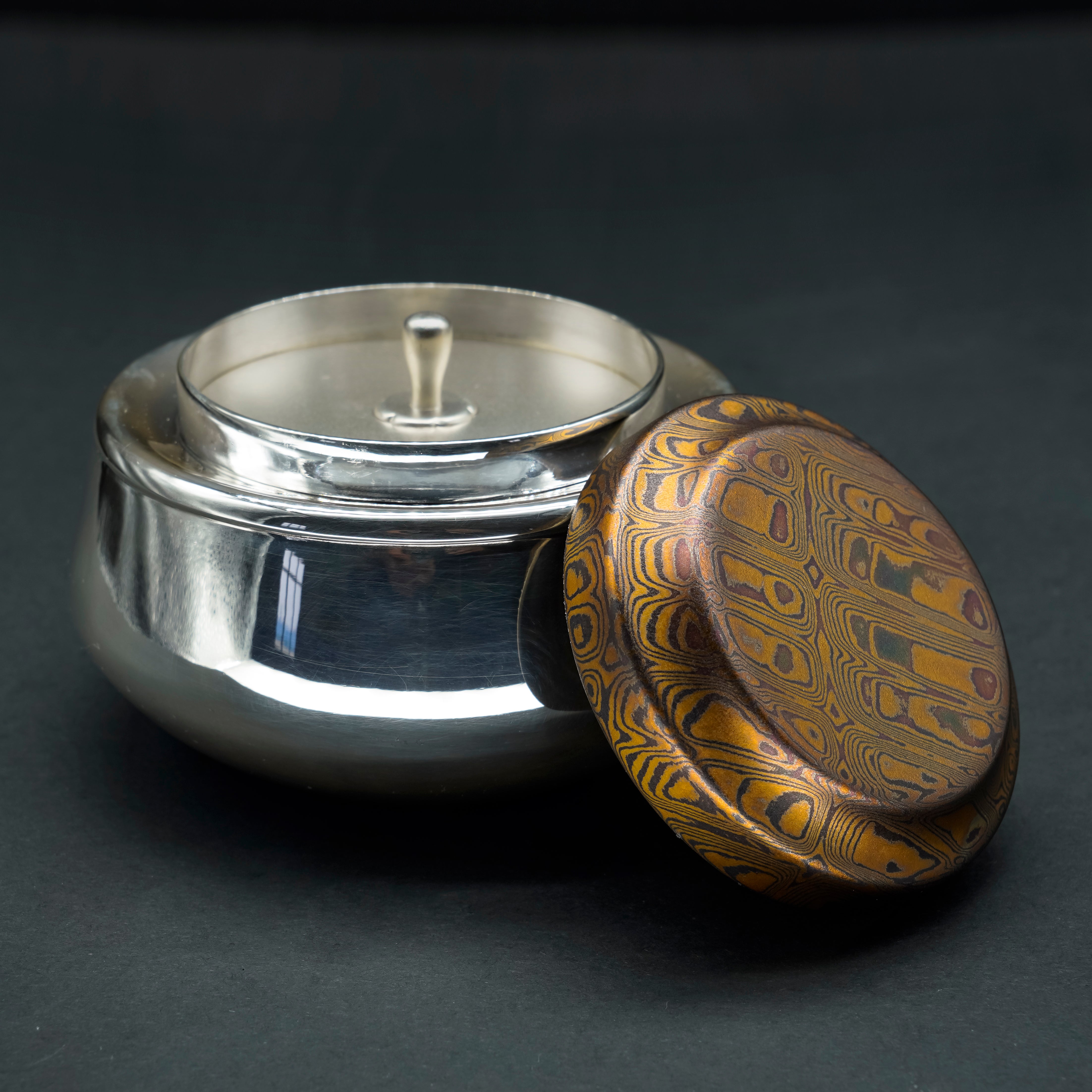Cloud Mantle — Handcrafted Yun Jian Silver Tea Caddy with Mokume-gane Lid