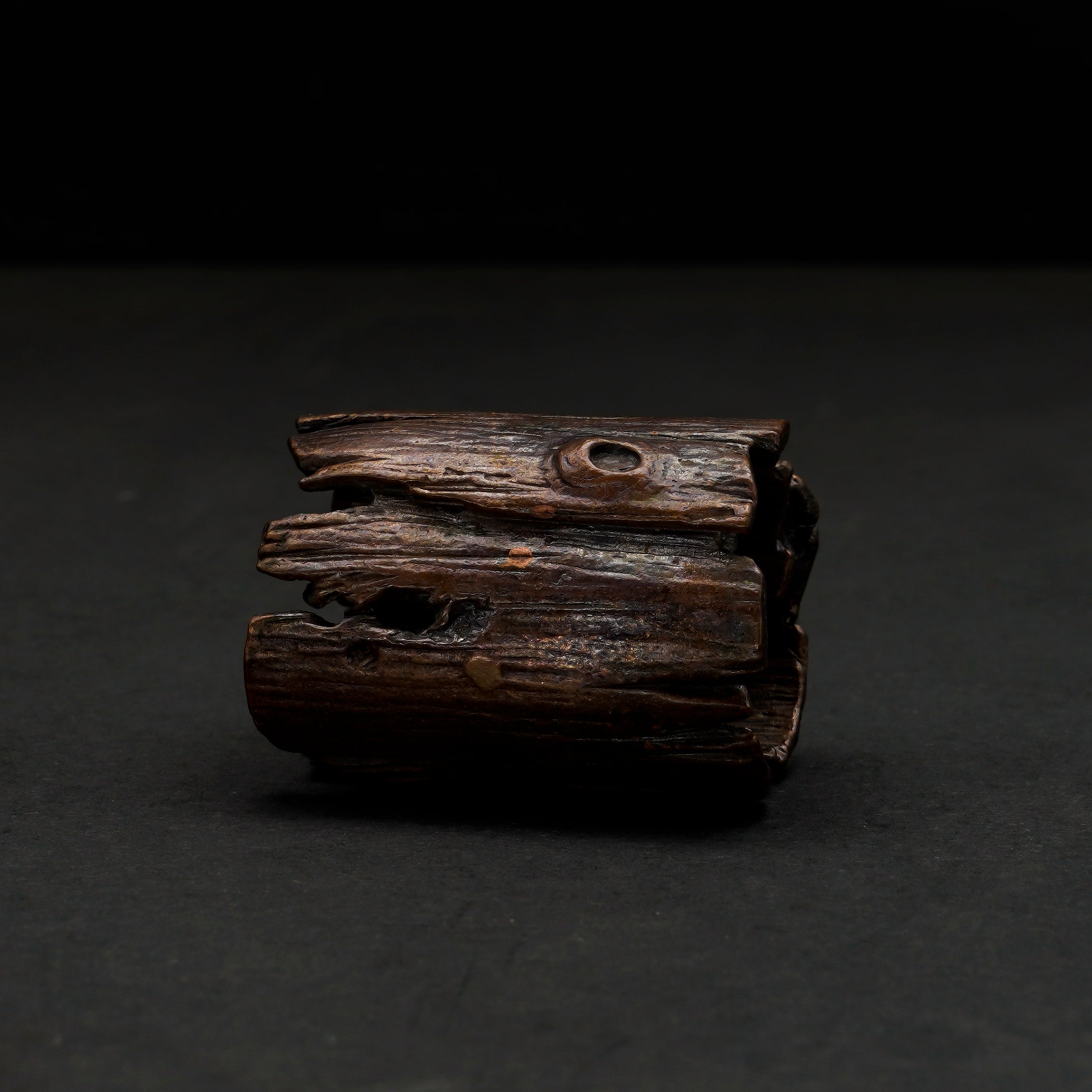 Iron Tea Lid Rest — Bark-Inspired Design