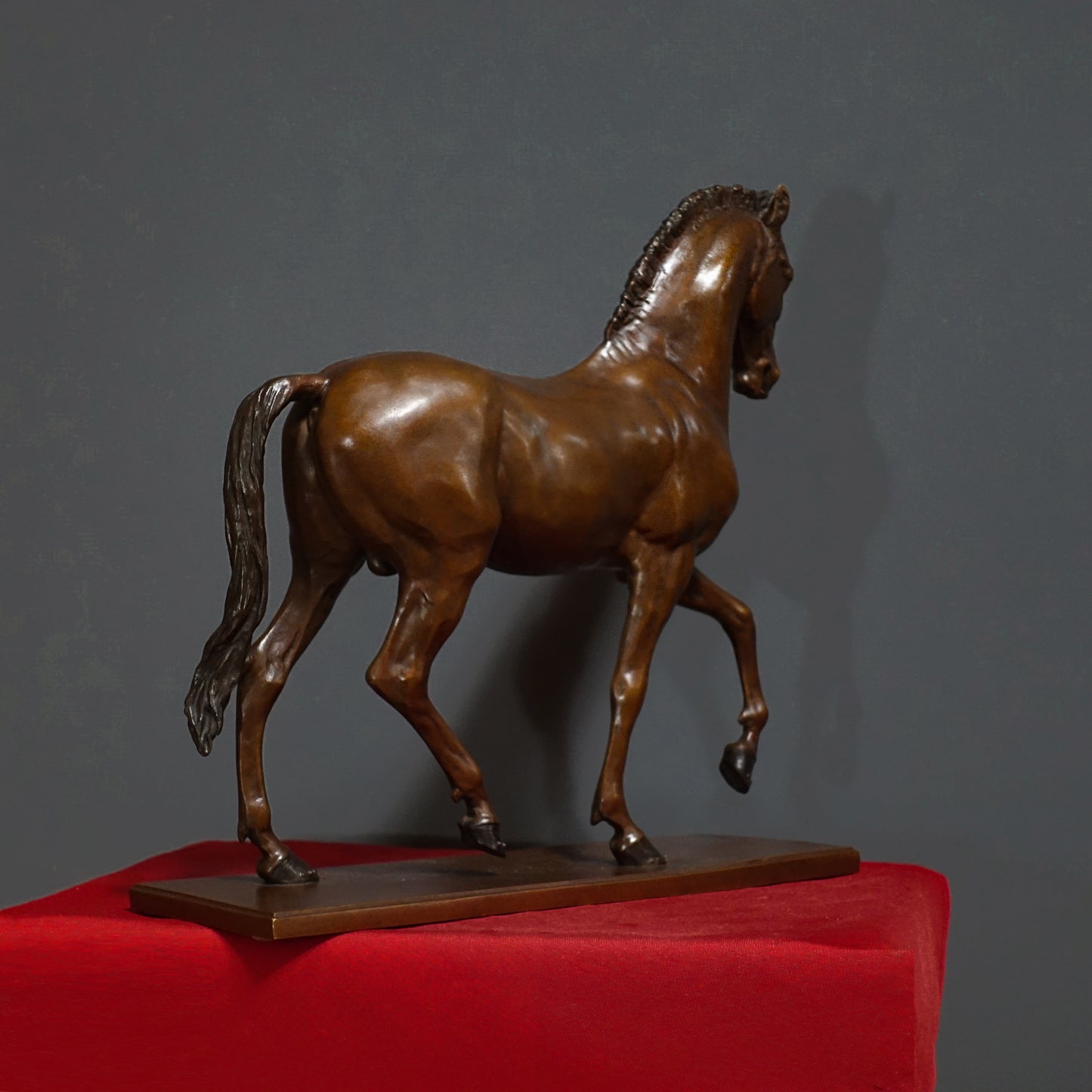 Leonardo da Vinci Bronze Horse Sculpture - A Masterpiece by Renowned Artist