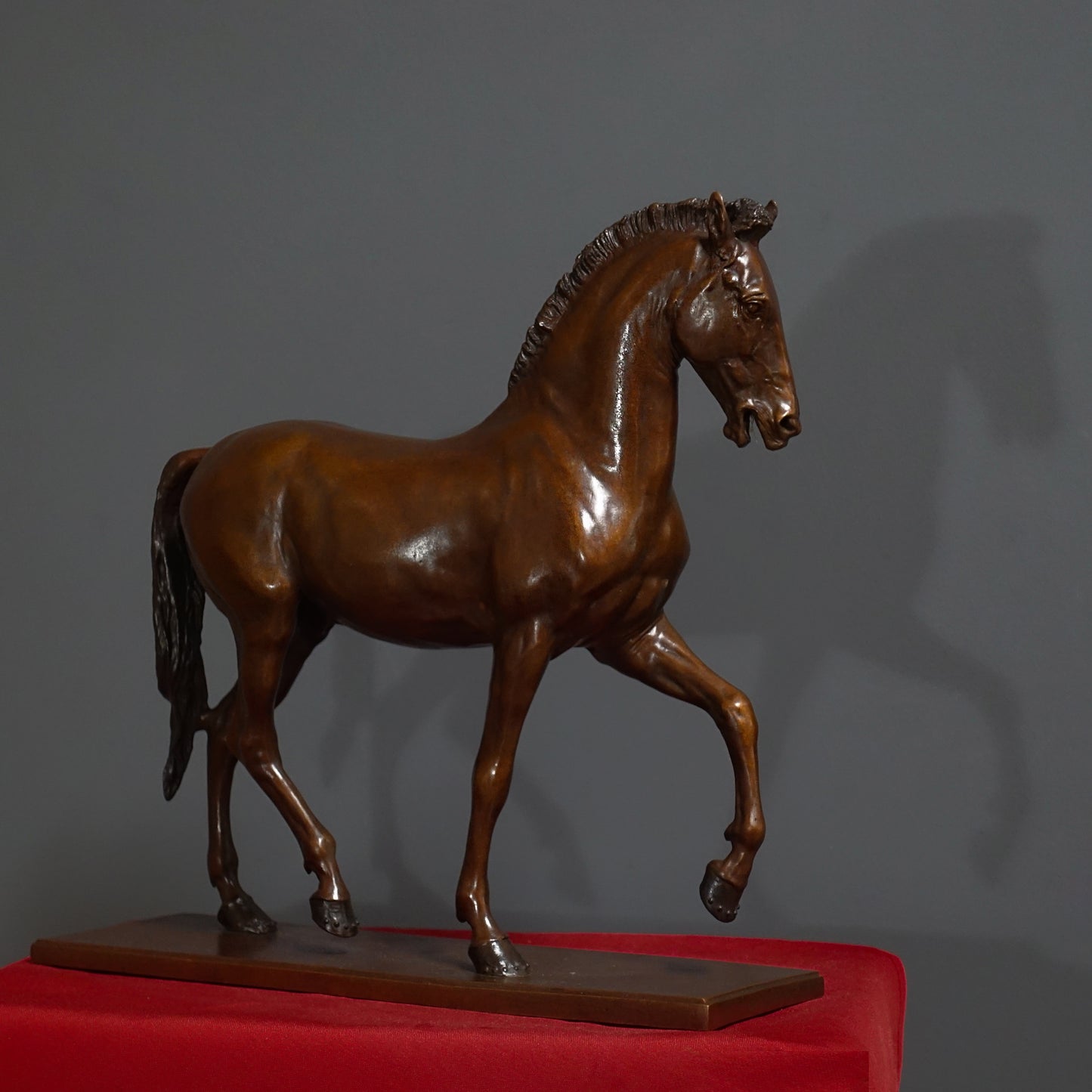 Leonardo da Vinci Bronze Horse Sculpture - A Masterpiece by Renowned Artist