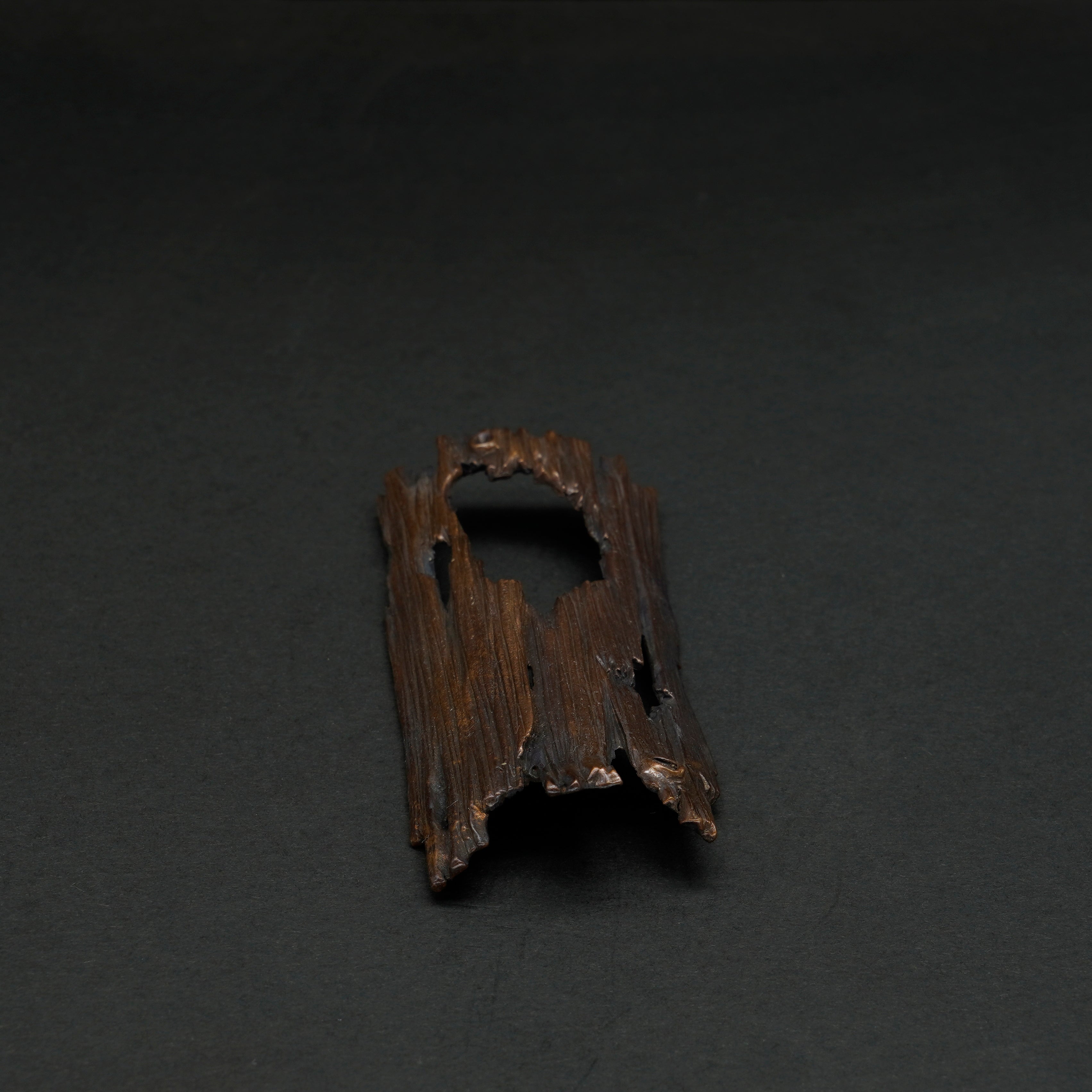 Iron Chopstick Rest — Bark-Inspired Design